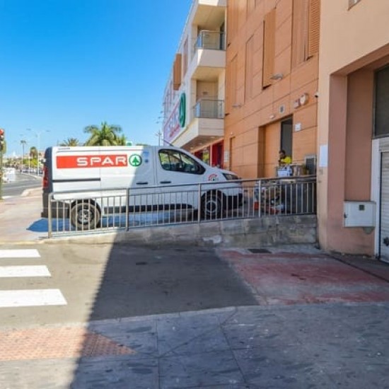 Garage for sale in Mogán