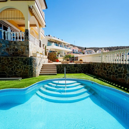 Villa for sale in Arguineguín, Mogán