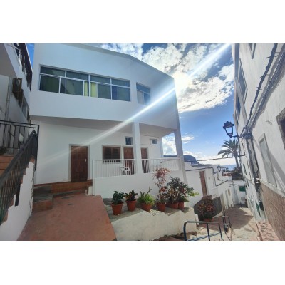Commercial Property in Mogan