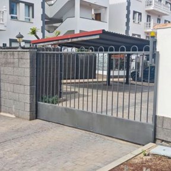 Garage for sale in Mogán