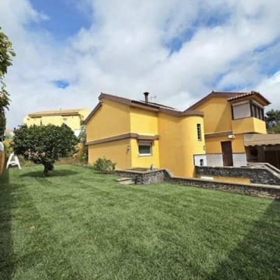 Villa for sale in Mogán
