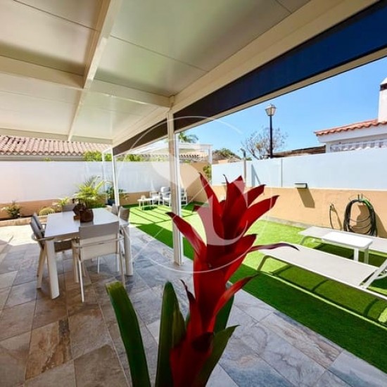 Villa for sale in Maspalomas, San Bartolomé de Tirajana