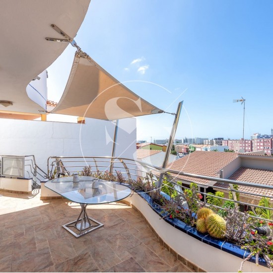 Villa for sale in Maspalomas, San Bartolomé de Tirajana