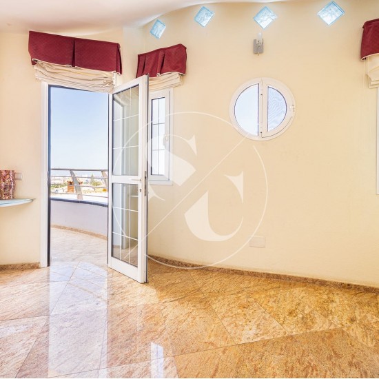 Villa for sale in Maspalomas, San Bartolomé de Tirajana