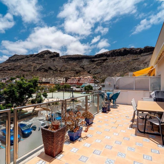 Penthouse for sale in Mogán