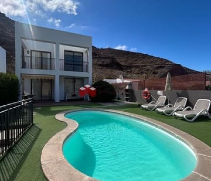 Eladó villa Tauroban, Mogánban